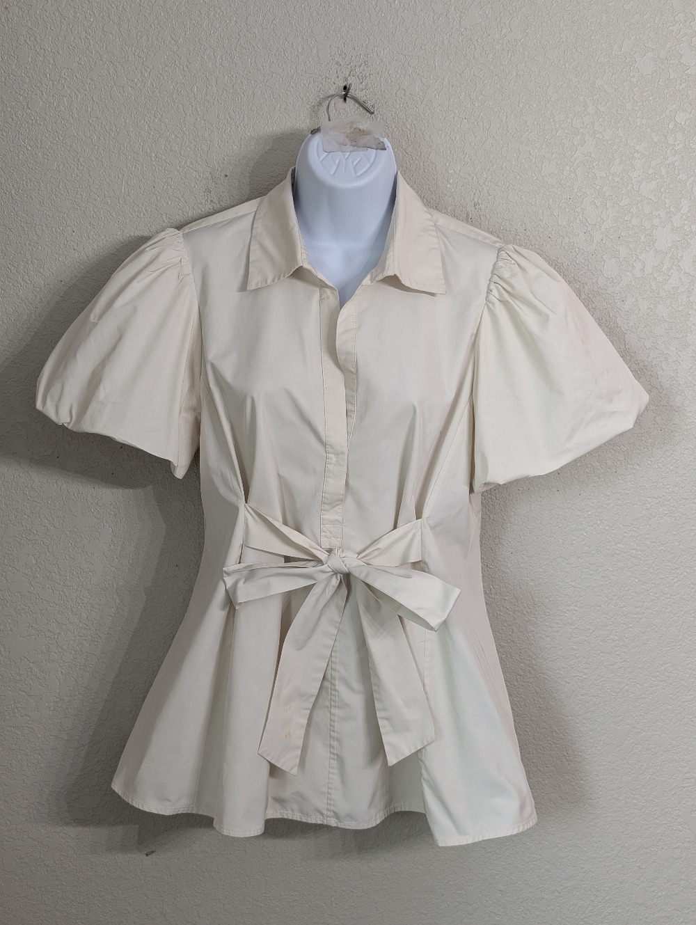 BCBGMAXAZRIA Women's Cream Taffeta Blouse Size L Front Tie Waist Puff Sleeves